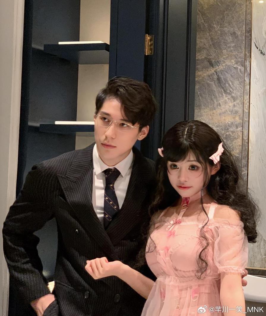 爱情传承三百年,芊川一笑修女与神父cosplay照片全公开 - 玄妹番