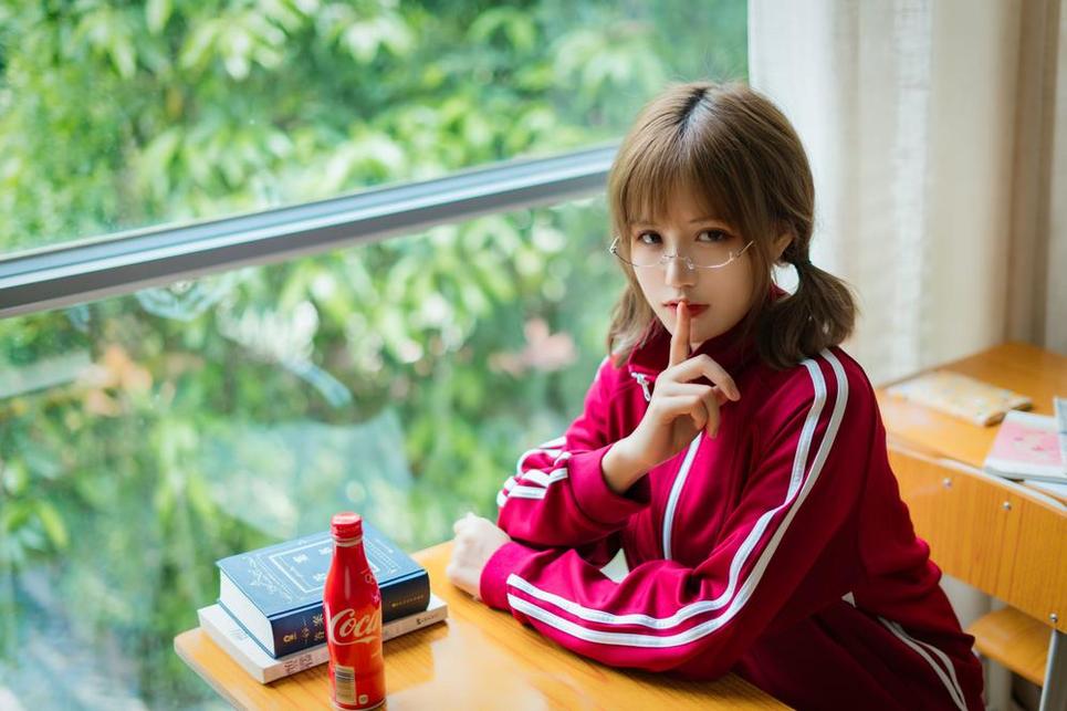 《碧蓝航线》最美cosplayer之一：小仓千代w登场